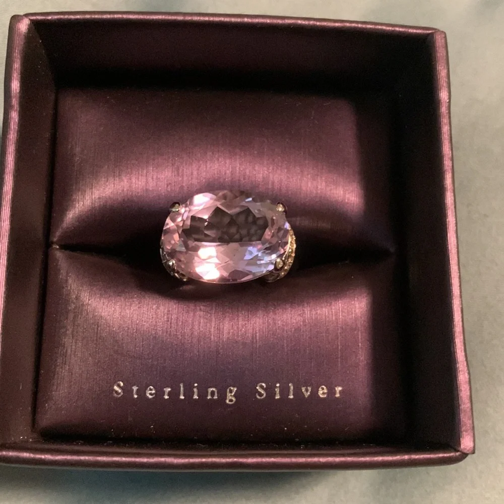 Rose Amethyst Ring - Picture 1 of 4